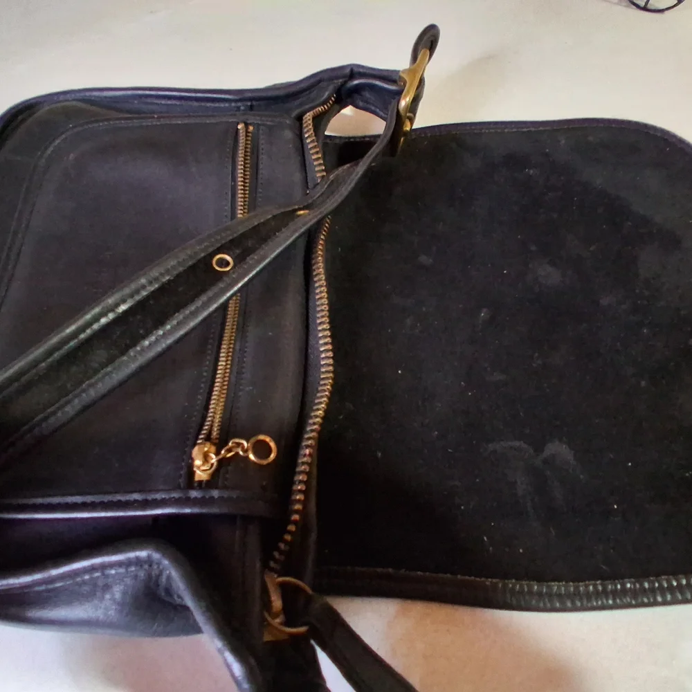 Vintage Coach Patricia Legacy Black Leather Crossbody Bag 9951 - Picture 3 of 12